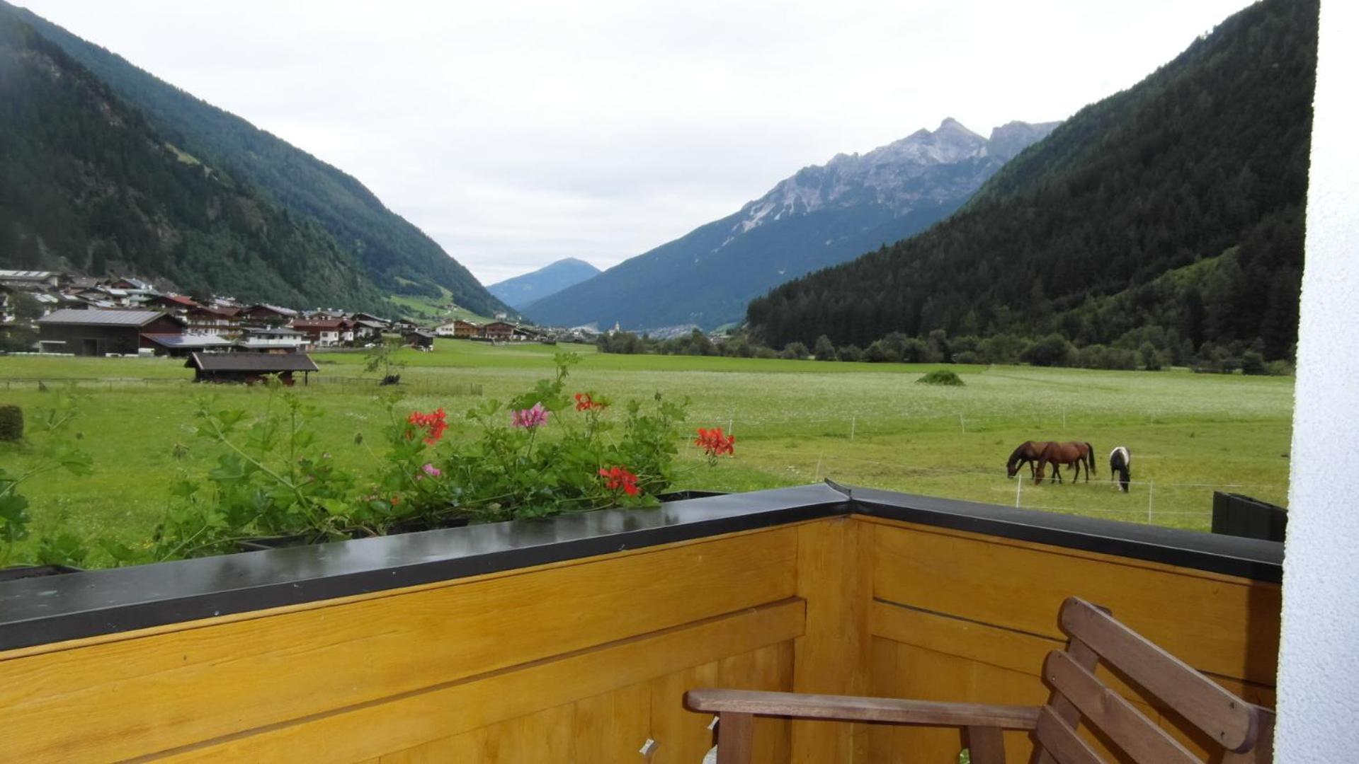Hostal Luenerhof Neustift im Stubaital Habitación foto