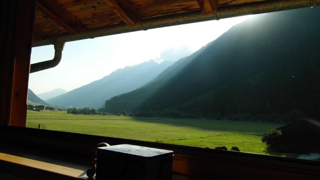 Hostal Luenerhof Neustift im Stubaital Exterior foto