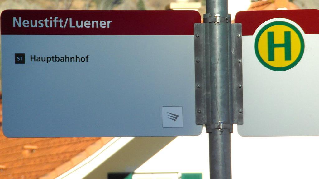 Hostal Luenerhof Neustift im Stubaital Exterior foto