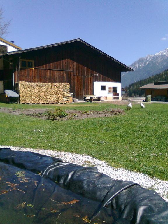 Hostal Luenerhof Neustift im Stubaital Habitación foto